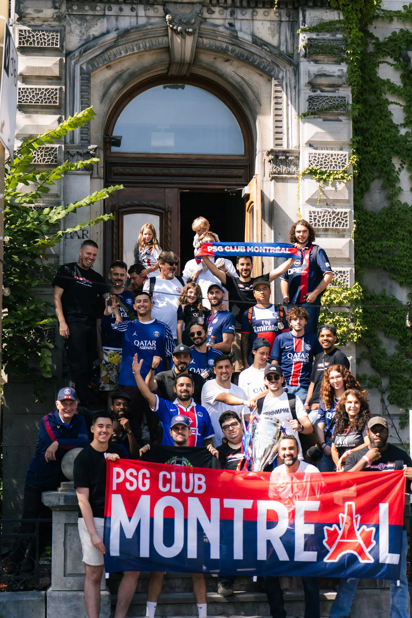A nice day for the members of PSG Club Montréal